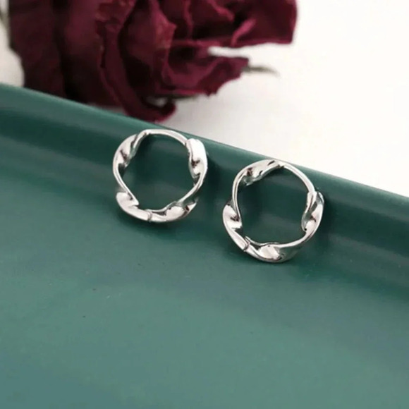925 Sterling Silver Twist Huggie Hoop Earrings Minimalist Small Hoops - Picture 3 of 12